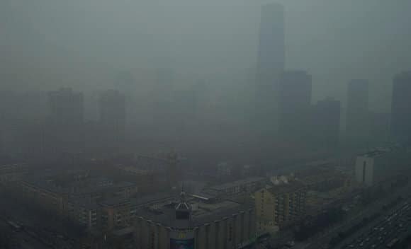 zanieczyszczone powietrze sprzyja rozwojowi otylosci